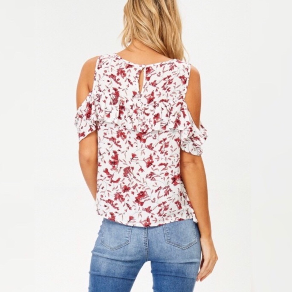 Open shoulder top - Picture 2 of 4